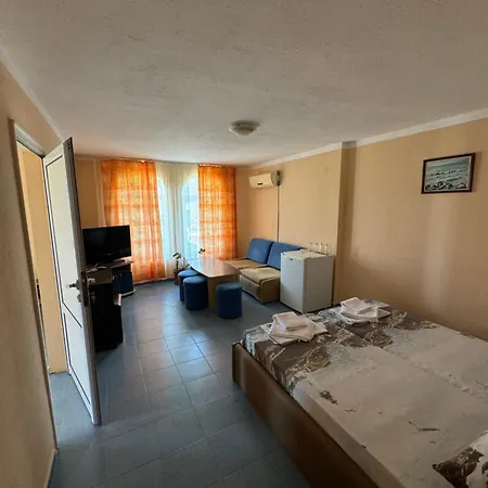Guest house Laguna - Primorsko
