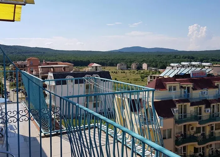 Laguna - Pensión 3*